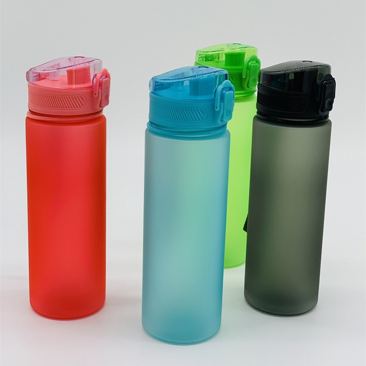 Bouteille d'eau en plastique p - Name Sports Equipment avis et prix