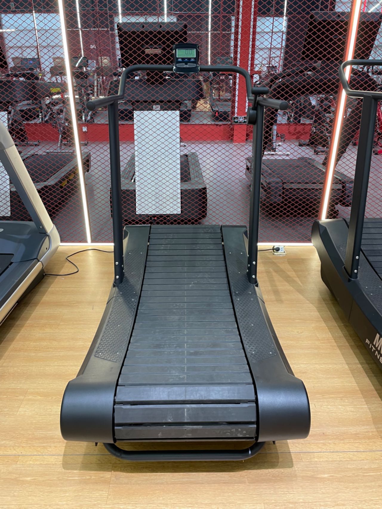 Tapis roulant auto-alimenté, é - Sports Equipment Logo avis et prix